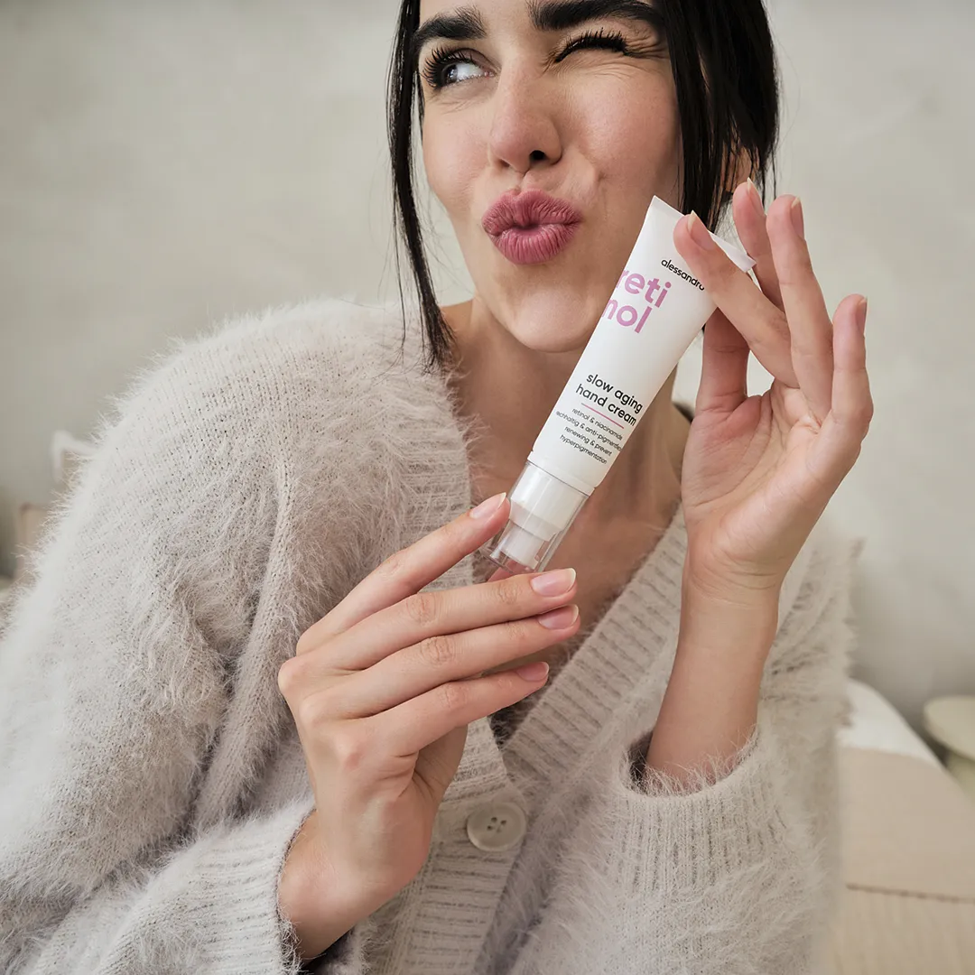 Retinol Slow Aging Hand Cream